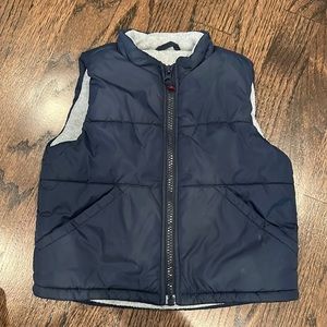 👗Baby GAP vest, navy blue 18-24 months, fleece lined